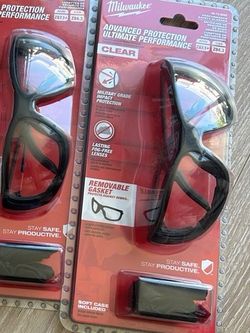 Milwaukee Advanced Protection Safety Glasses