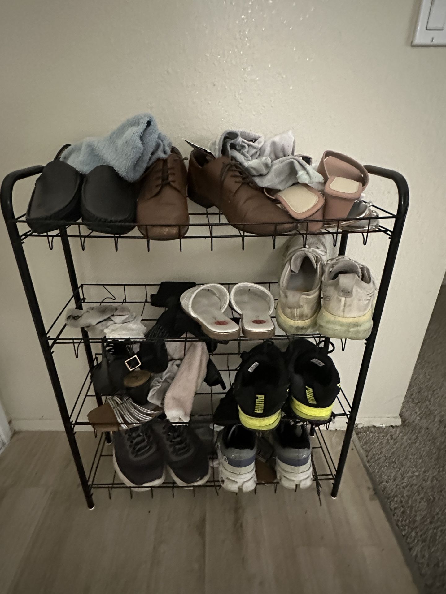 👟4- Tier Metal Shoe Rack 