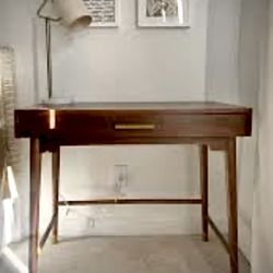 Wooden  Desk 