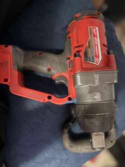M18 FUEL ONE-KEY 18V Lithium-Ion Brushless Cordless 1 in. Impact Wrench withTool-Only)
(2867-20)
