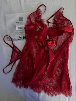 Fashion nova lingerie set