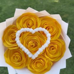 7ct With Baby Breath Heart