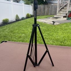 Neewer Tripod