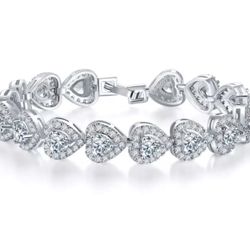 Brand New In Box Heart Shaped Sterling Silversmith Cubic Zircon Bracelet New In A Box It’s More Beautiful Than Picture