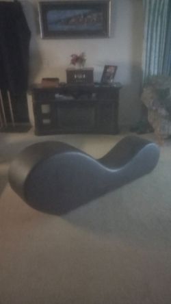Avona yoga chaise
