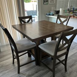 Kitchen Table And Chairs With Leaf