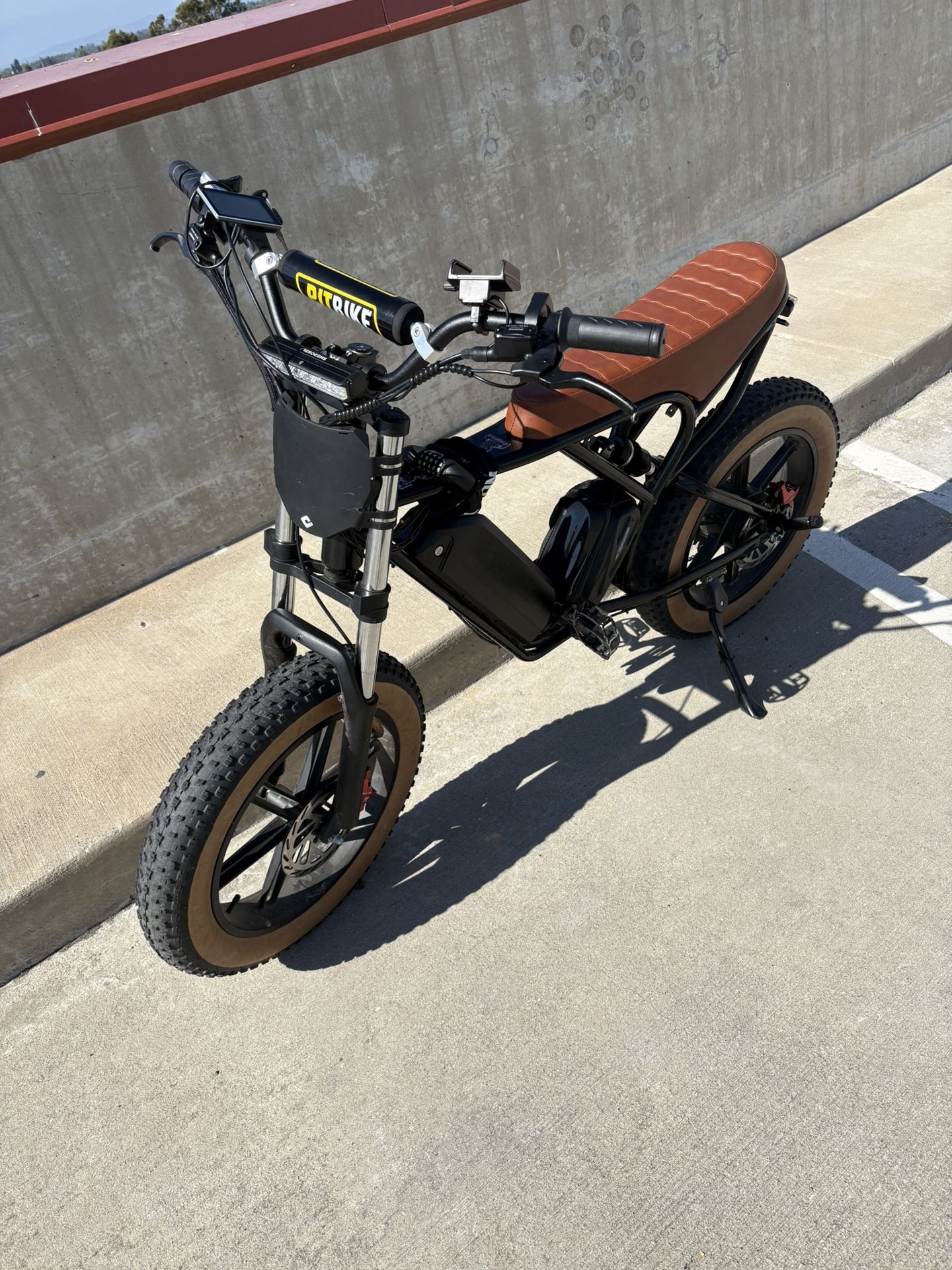 Ridstar Q20 Brown (TAKING TRADES OR OBO)