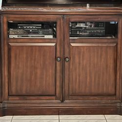 50” Hideaway TV/Media Cabinet 