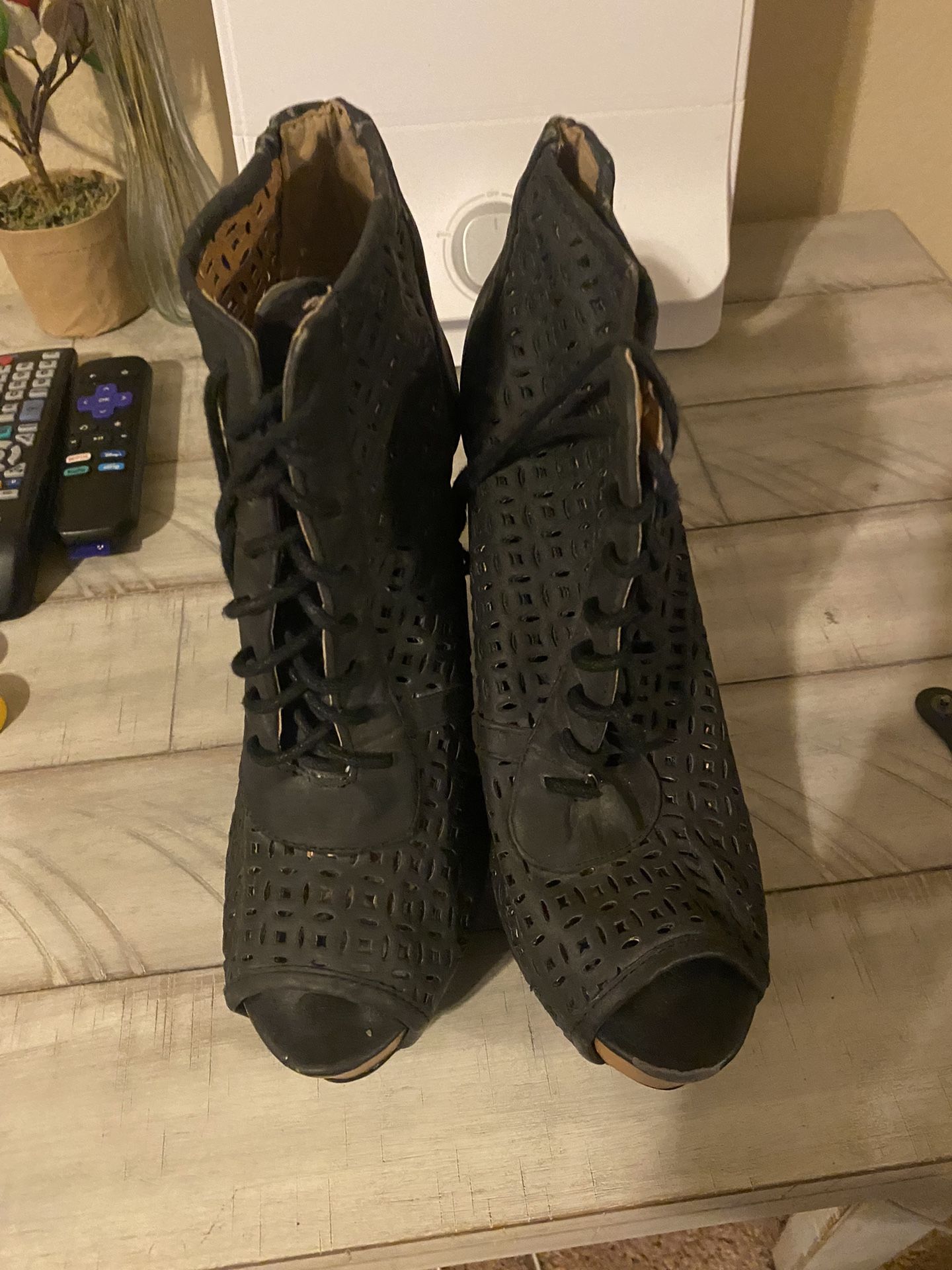 Charlotte Russe Heels Size 9