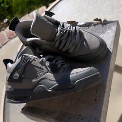 Grey Jordan 4’s