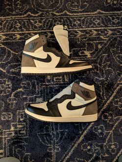 Jordan 1 Mocha Sz 9.5