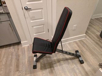 Foldable workout bench
