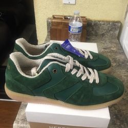 Tenis Nuevos Size 10 De Hombre Marca Bervenas New Never Used 