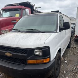 Chevrolet Express 5.3 2500 Parts 