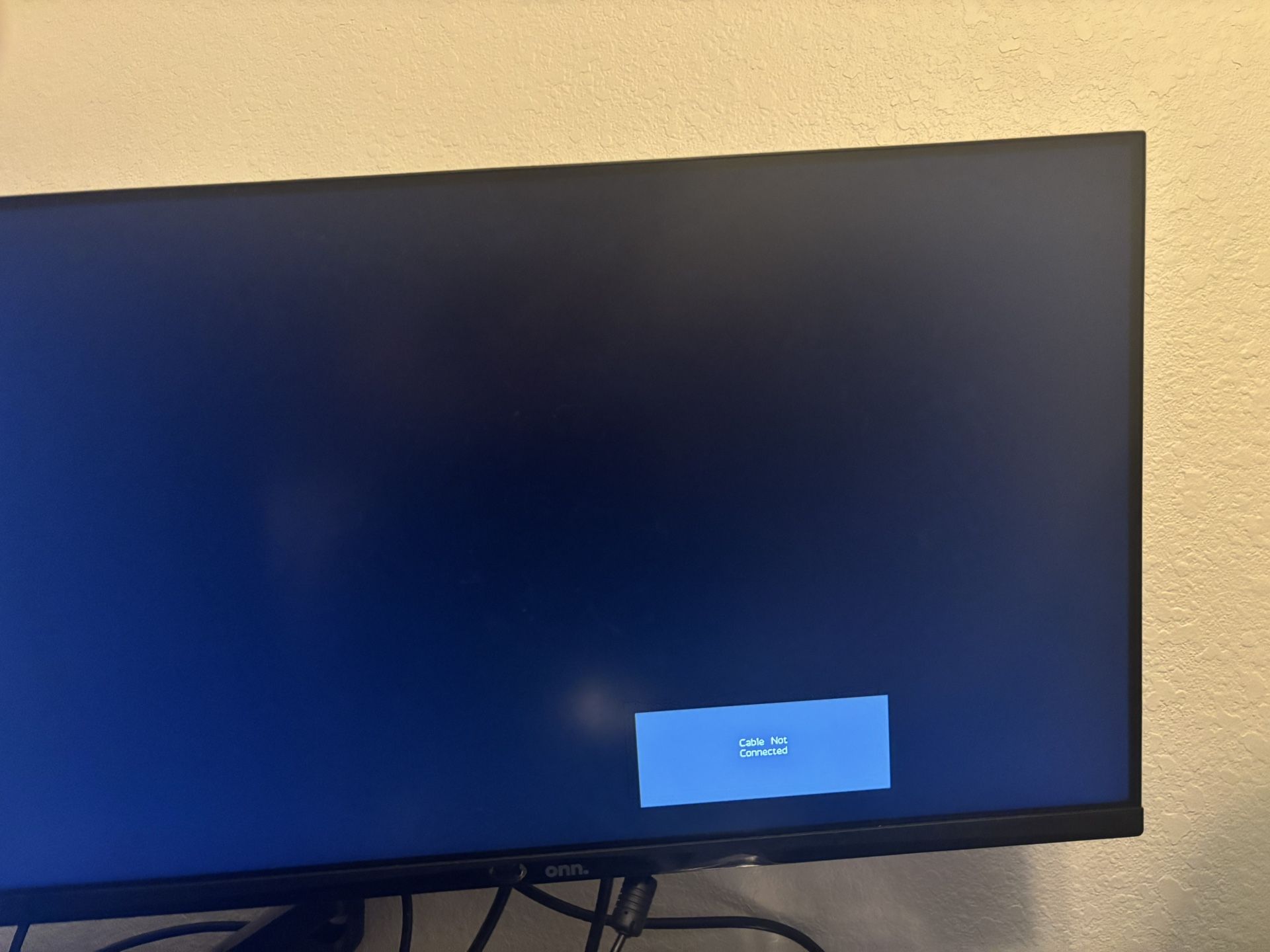selling my gaming monitor for school stuff