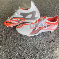 Men’s New Puma Ultra 5 Soccer Cleat Size 10