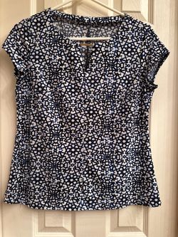 Women's Blue & White Geometric Print Short Sleeve Top with Gold Detail
