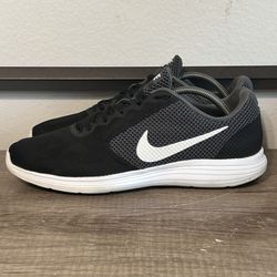 Nike Men’s Revolution 3 Men’s Shoes Size 10.5