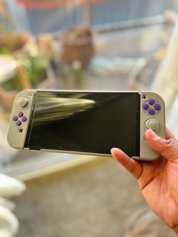 Nintendo Switch OLED (White)