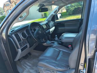 2015 Toyota Sequoia limited edition two2