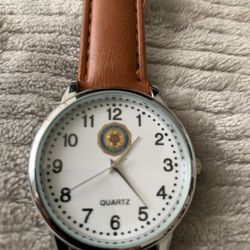 Very good clock works well condition very good.