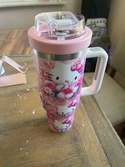 Hello kitty tumbler