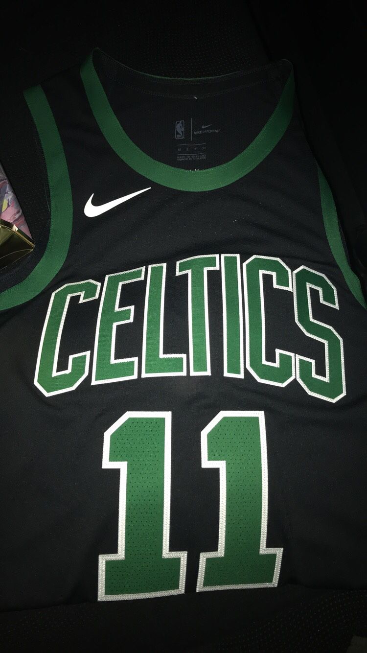 Authentic Boston Celtics Nike Kyrie Irving jersey adult size large for Sale  in Loma Linda, CA - OfferUp