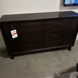 Coaster furniture  Dresser And 2 Nightstands