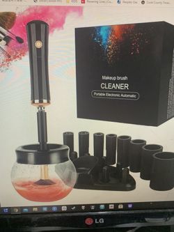 Electrical makeup brush cleaner dryer