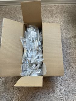 New Cabinet And Drawer Handles (Qty 60)