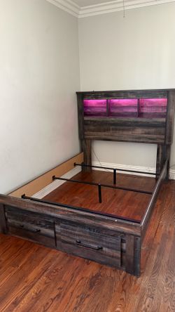 Full Size Wooden Storage Bed Frame w/ LED Headboard & Drawers – Excellent Condition