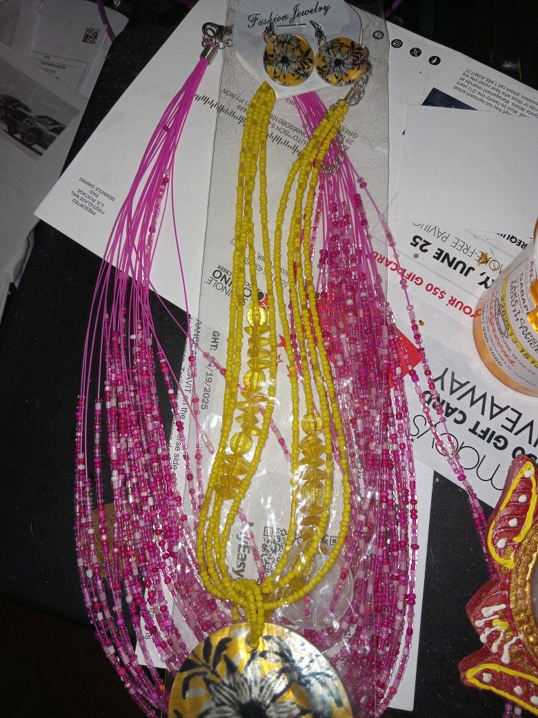Jewelry Necklace With Earrings