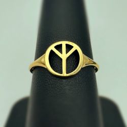 14k solid yellow gold Hippie Peace Sign ring  sz 8