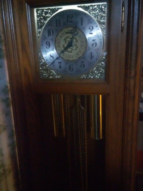 GORGEOUS EXCELLENT CONDITION SETH THOMAS GRANDFATHER CLOCK MOVING OUT OF STATE MUST GO!MAKE ME AN OFFER!