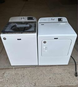 Maytag washer and electric dryer laundry set