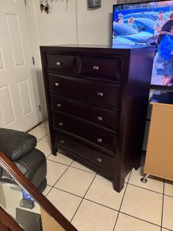 Tall dresser