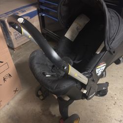 Doona Stroller 