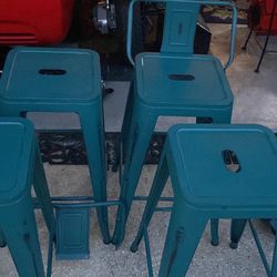 4 Metal Bar Stools