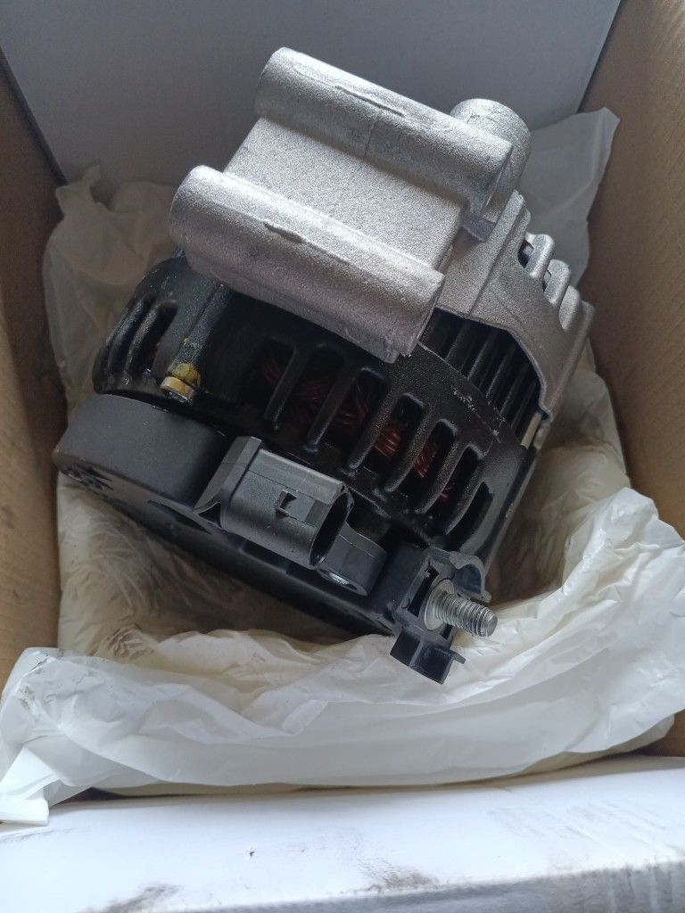 150 amp Alternator For a 2006 BMW 3-Series 