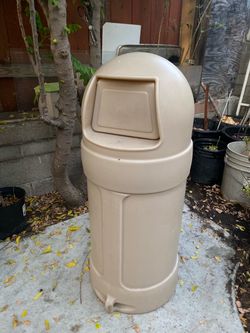 Continental 1425 Commercial Waste Recycling Container 24 Gallon Round Trash Can