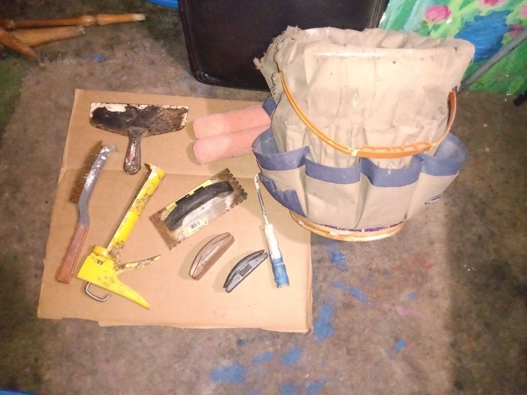 Painting Tools Wire brush Trowels Sanding Blocks w/ Bucket Tool Bag