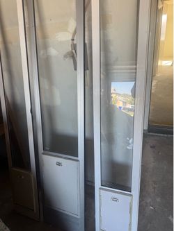 Sliding glass pet door 100$ each