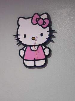 Hello kitty clock