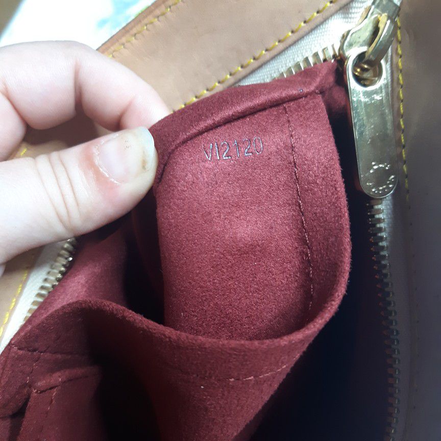 Louis Vuitton Bum Bag for Sale in Brooklyn, NY - OfferUp