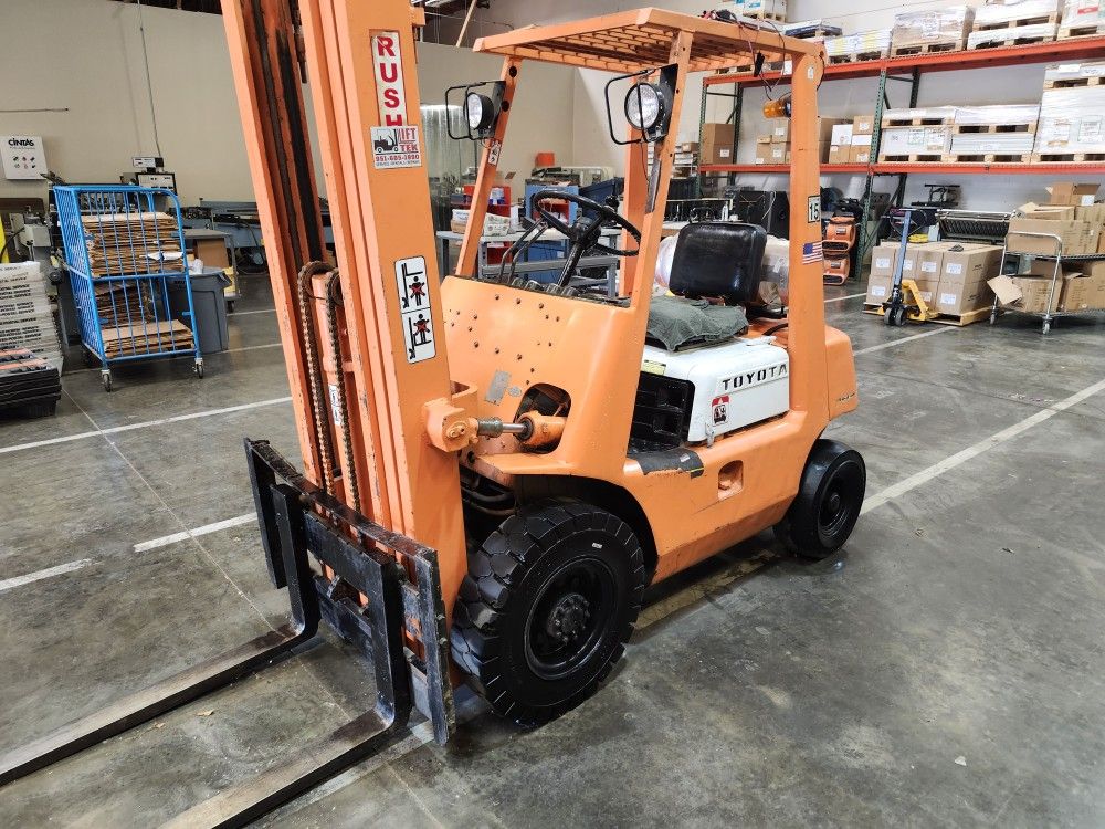 Forklift