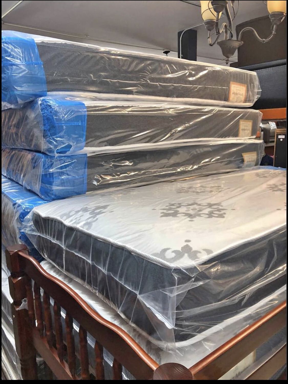 New Queen mattress and boxspring available on all sizes! We delivered 