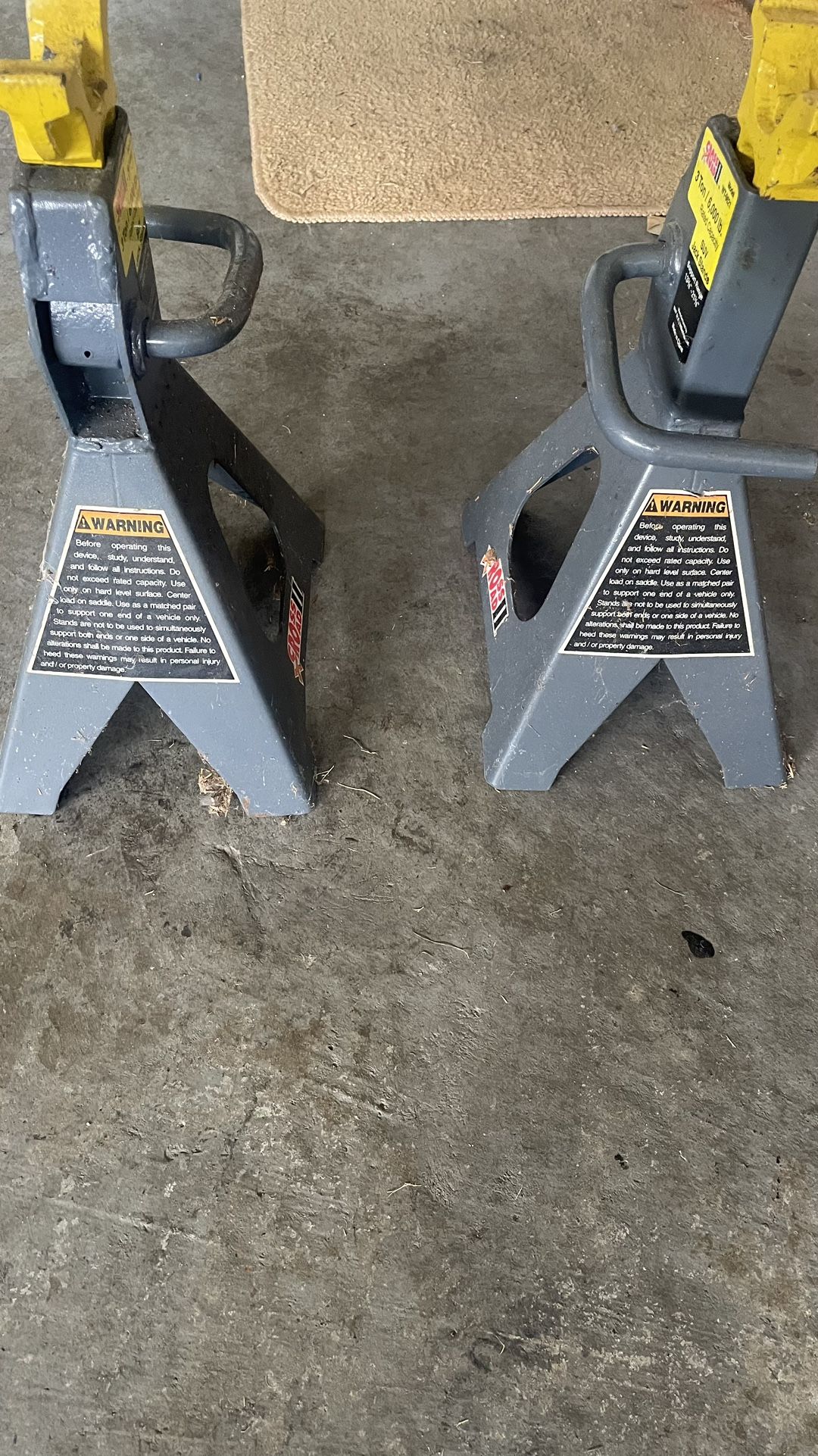 Jack stands