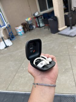 PowerBeats Pros