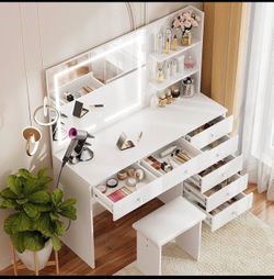 LED Vanity with 3 Color Lighting Modes,