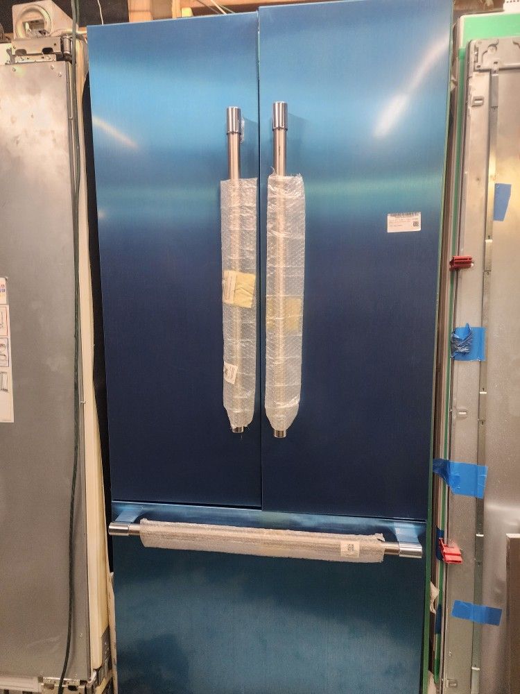 New Thermador Built In Refrigerator 36-inch Panel Ready Stainless Steel Panels